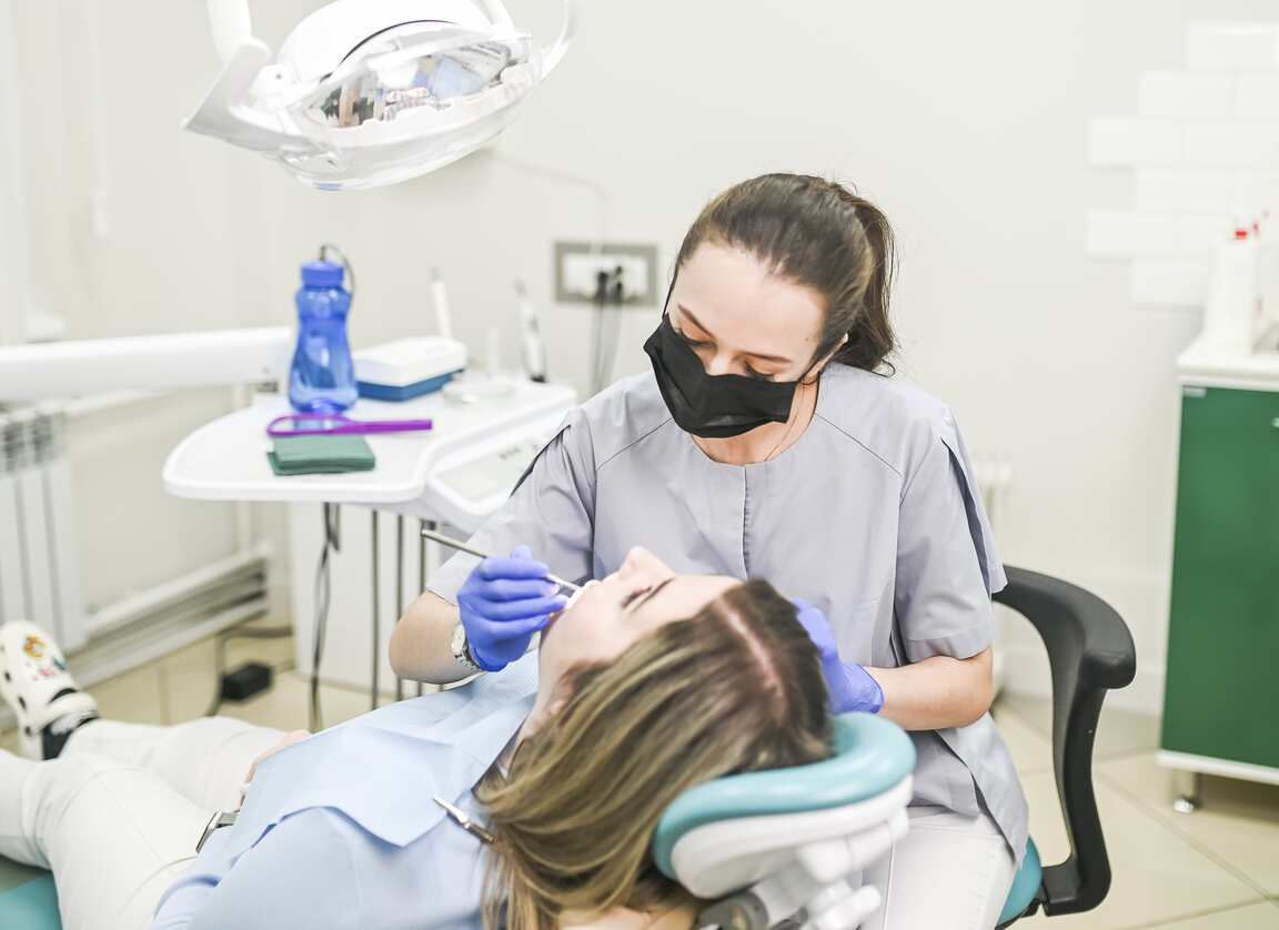 Лечение зубов клиника МАРТ